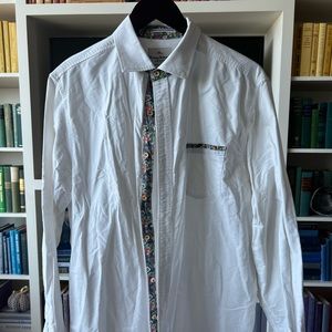 Tommy Bahama White Shirt with Floral details